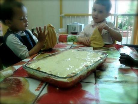 Animation cuisine à la crèche (par moi-même!) #tiramisufraise tiramisu-fraises-le final