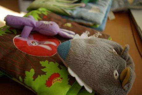 livre en tissu pour éveiller bébé