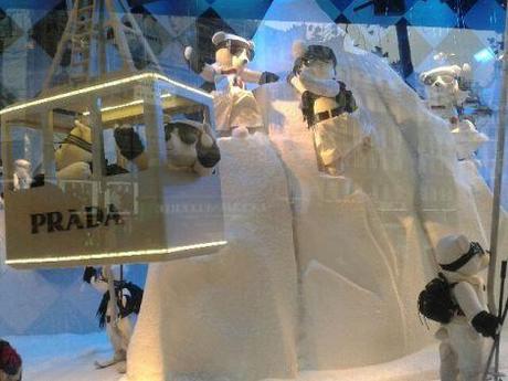 vitrines noel paris Printemps