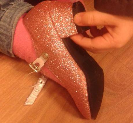 chaussures-paillettes-bebe