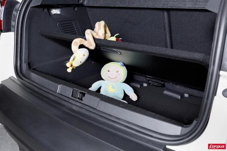 C’est moi ai choisi la voiture! Pourtant je suis une vraie fille! C’est moi ai choisi la voiture! Pourtant je suis une vraie fille!