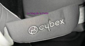 (Siège auto SIRONA de CYBEX) Car j’étais dos à la route Toute la sainte journée